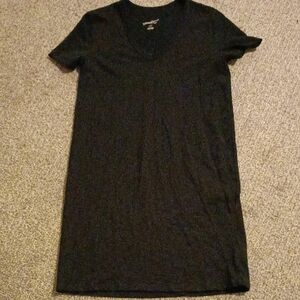 Universal Thread Charcoal V-Neck Tee